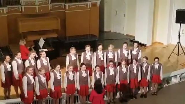Старший хор Кредо ДШИ №9, исполняет песню Ровестницы наши Ю Чичков сл Пляцсковского смотреть онлайн
