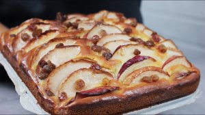 Пирог с яблоками и заливкой. Пирог на сметане. Домашняя выпечка к чаю