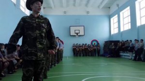 [11 класс] Маршировка в школе.