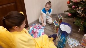 01.01.22.Распоковка новогодних подарков.?