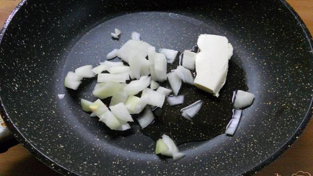 Картофель с рыбой в молочном соусе