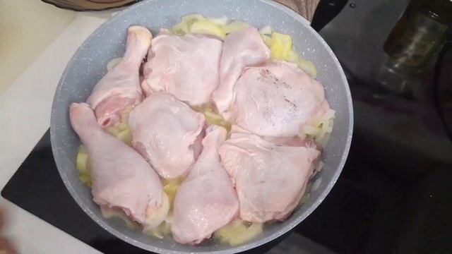 Что делает сода с мясом Курочка по Еврейски. смотреть онлайн