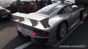 Porsche 911 GT1 Strassenversion unloading at Spa-Francorchamps !