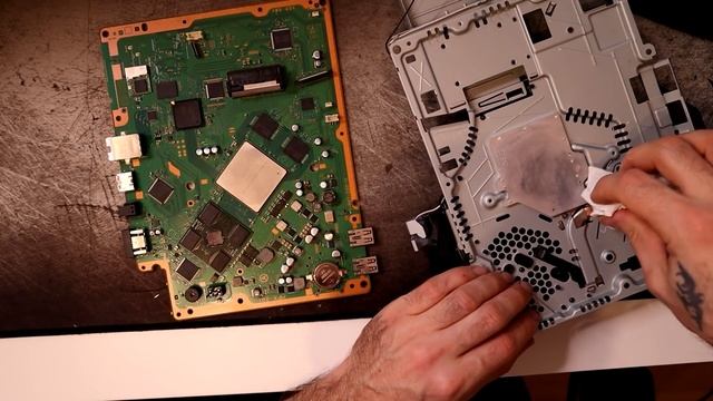 Desmontar, Limpiar y Cambiar Pasta Termica! Mantenimiento PS3 SUPER SLIM | 2019 смотреть онлайн