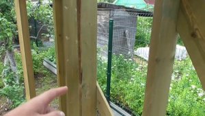 Монтаж верхней обвязки стен, монтаж лесов, монтаж лаг второго этажа.