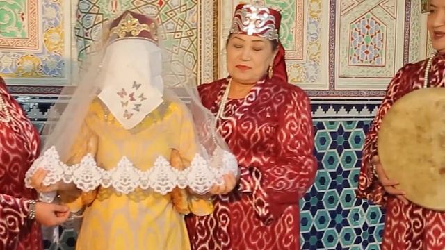 KELIN SALOM "DURDONA" FOLKLOR ETNOGRAFIK ANSAMBLI (TOSHKENT SHAHRI) смотреть онлайн
