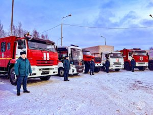 Признательность в День спасателей: в #МЧСМурманск отмечены лучшие сотрудники