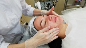 Комбинированная чистка лица: вакуумная  и механическая чистка. Межрегиональный центр косметологии.