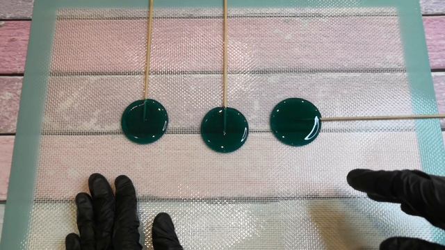 Леденцы-кристаллы из изомальта. Торт с драгоценными камнями и кристаллами.