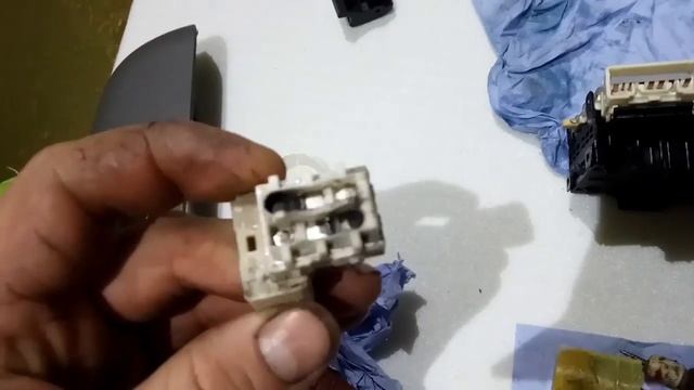 Как разобрать кнопку стеклоподъёмника смотреть онлайн