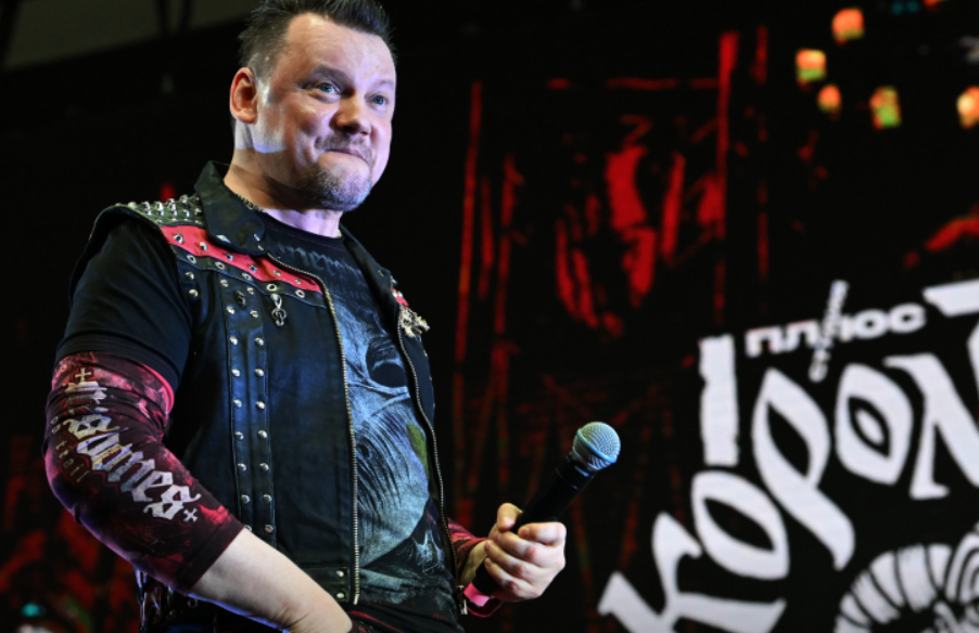 Вернут на место: в Москве нашли похищенную с выставки жилетку рок-музыканта «Князя»