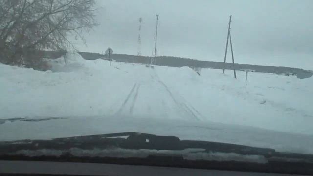 - Весна? -Нее....не видели...Семья в деревне. Городской-Деревенский парень.Влог. Деревенский канал.