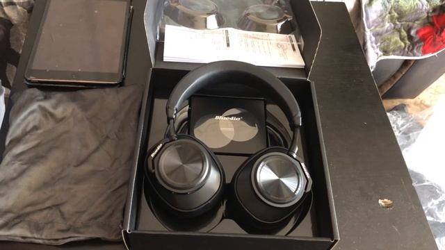 Bluedio T6 Часть 1: Распаковка смотреть онлайн