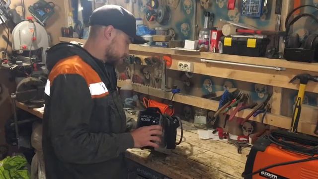 Ресанта 220А и Kemppi master 202 Первое впечатление! смотреть онлайн