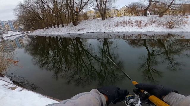 Рыбалка на спиннинг в конце января на реке Исеть. смотреть онлайн
