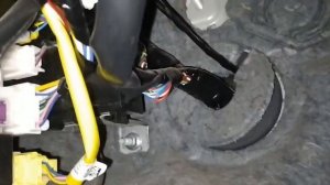 Как добраться до предохранителей в салоне Сузуки Витара.