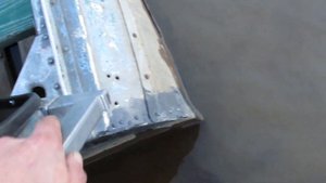 Лодочный мотор Вихрь 20//Последствия сильного удара о топляк!!!