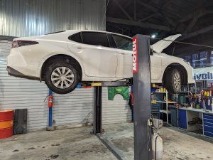 Замена масла в АКПП Toyota Camry V70 Aisin UB80