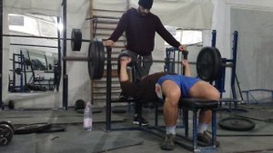 Bench pressing 100 kg (220 lbs) - 22 Reps