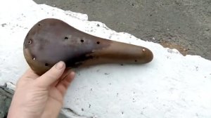 Восстановление формы, покраска кожаной сидушки велосипеда