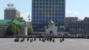 Пролёт Ту-160 и Ту-95 над Театральной площадью Саратова 8.05.16