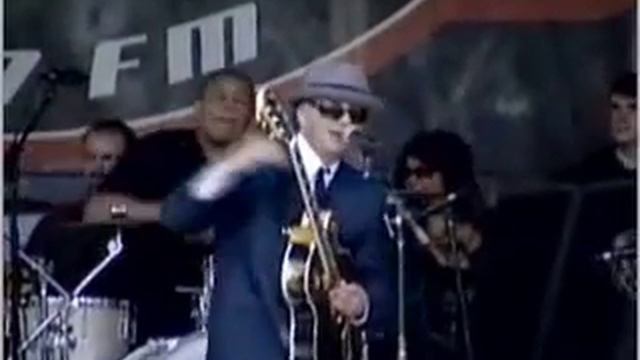 Tim Armstrong - Translator (Live on KROQ Pt. 7/10) смотреть онлайн