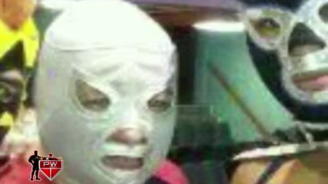 Joker Fender- Situación Fanático vs Team 5 Estrellas(PW 2014) смотреть онлайн