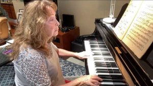 Lola Gonzalez Pianist -  Minuet in B flat from Partita #1, J. S. Bach