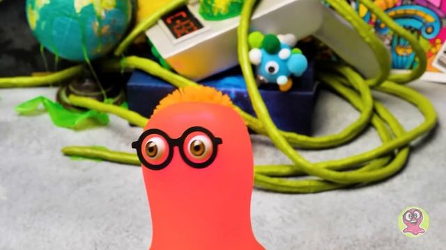 Кто прячется у Рика в голове? Необычная поделка из картона! смотреть онлайн