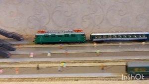 ВЛ 60 к встал на рельсы, но ездит пока с толкача.