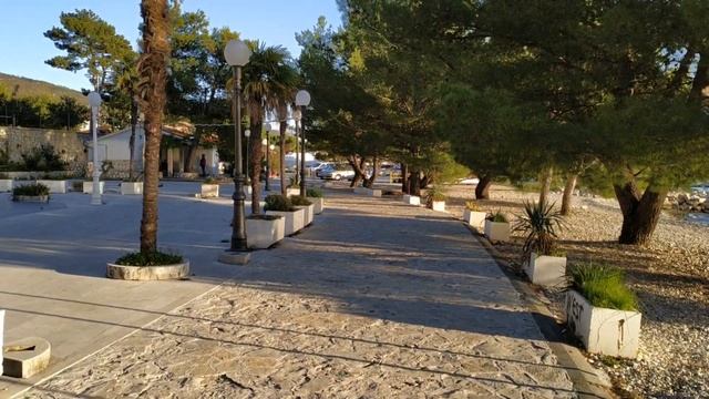 #crikvenica Праздника не будет. Нелегалы над селом. Я снова валяю смотреть онлайн