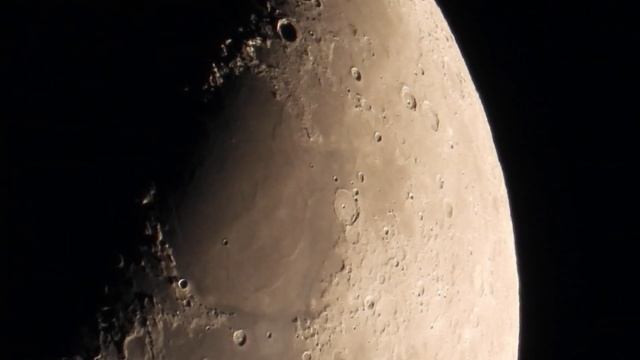 Nikon Coolpix P1000 Just Watching The Moon Go by in 4K