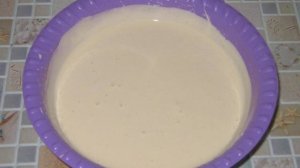 Бисквитный пирог с ежевикой