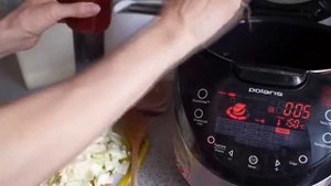 Домашние видео рецепты: тушеная капуста с курицей в мультиварке
