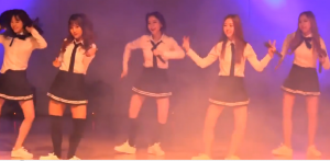 Реприза-Виновата ли я-(Алексей Муравлёв-Феликс Даллада)-1961-(CoverBOY)-2022.mp4