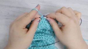 МОДНАЯ ШАПКА С ВЫСОКИМ ОТВОРОТОМ. Как связать шапку спицами. Мастер класс