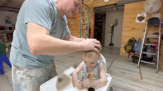У БАБУШКИ?/ПЕЧЁМ БУЛОЧКИ⏰/СТРИЖКА НАЧАЛАСЬ!?/СЕМЬЯ ЖУКОВЫХ 21 ноября 2022 г.