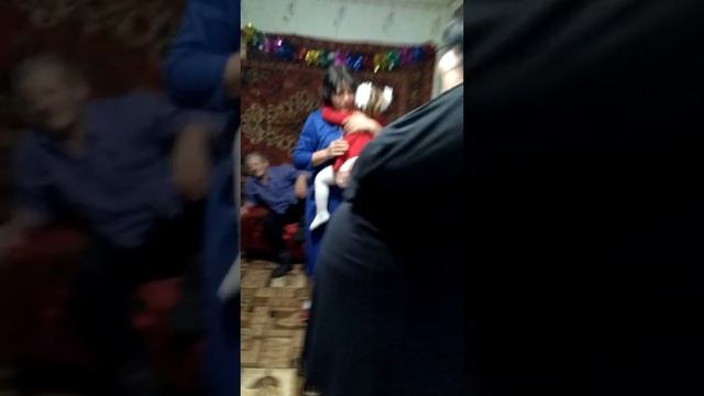 Ребенок испугался деда мороза смотреть онлайн