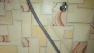 Самодельный рейлинг на кухню за 10 минут и 200 рублей.