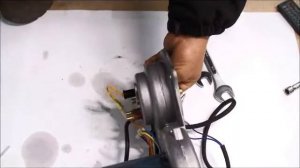 Ремонт котла Kiturami KRM 30   Замена форсунки