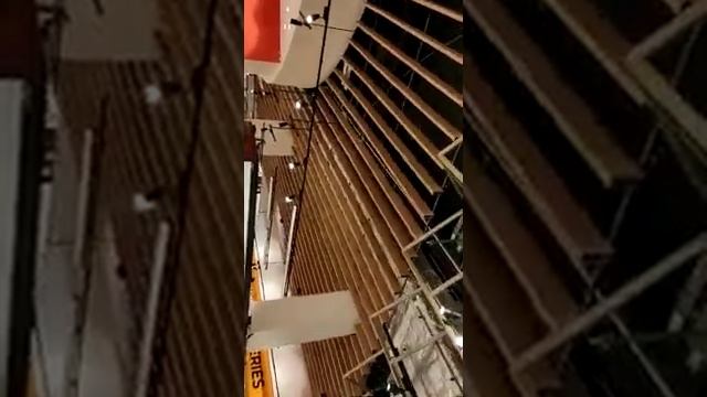 Монтаж реечного потолка в супермаркете смотреть онлайн