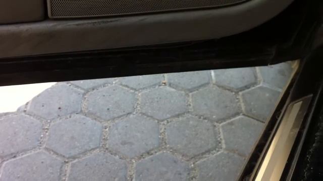 Audi A8 3.7 V8 Engine Sound