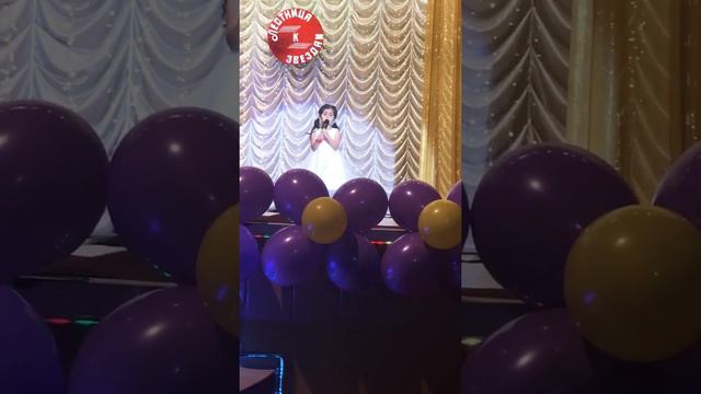 Мама первое слова, поёт Инесса, 4 годика смотреть онлайн