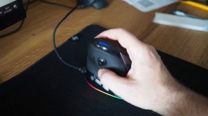 Delux Seeker - лучшая вертикальная мышь найдена