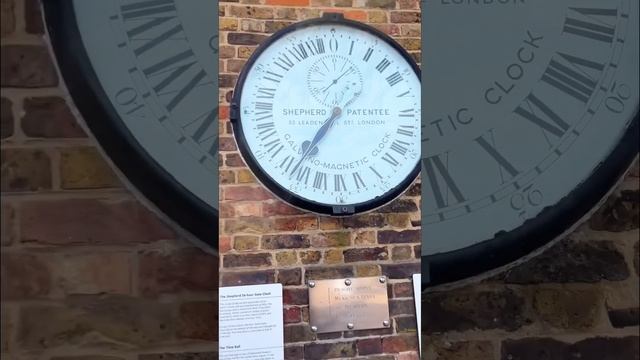 prime meridian is a geographical reference line that passes through the Royal Observatory, Greenwic