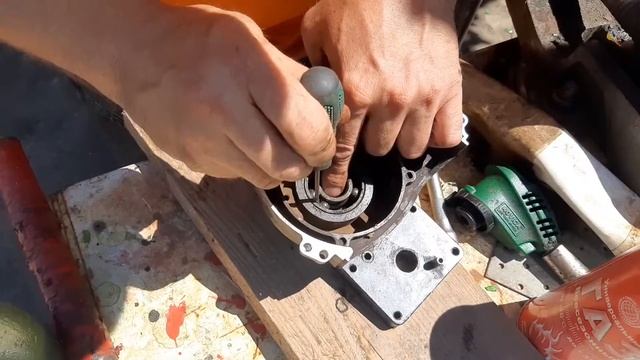 демонтаж обоймы подшипника из корпуса смотреть онлайн