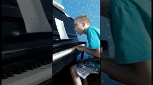ИСТОРИЯ  ДЛЯ МОРАЛЬНОЙ ПОДДЕРЖКИ РОДИТЕЛЕЙ РЕБЕНКА-АУТЕНКА (об игре на пианино)