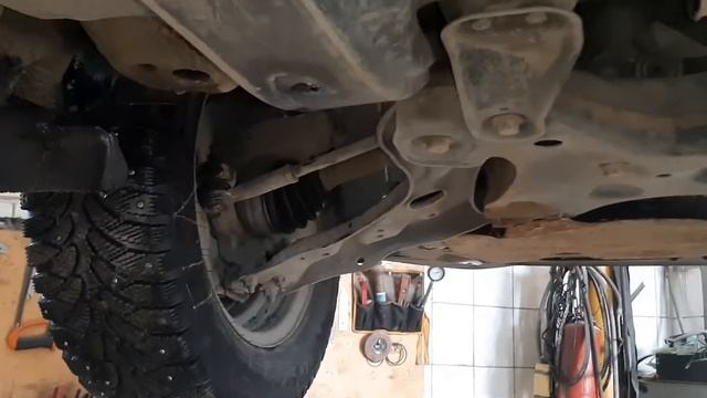 VolksWagen Polo 1 6 105 л с 2014г Дно и подвеска. смотреть онлайн