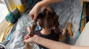 Простая прическа в садик с которой справится даже папа Tutorial Simple hairstyle ponytails for girl