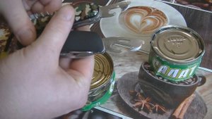 Нож Victorinox VS Swiza тесты открывашек для консервов